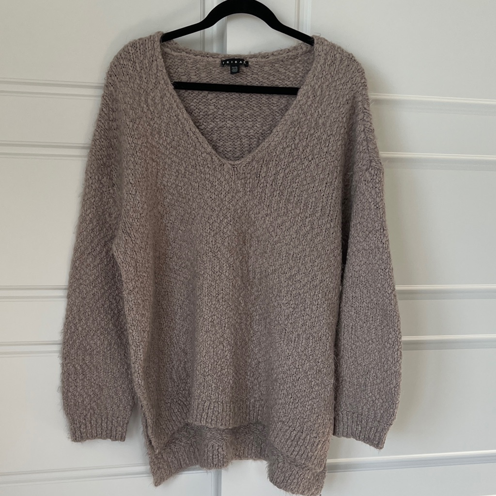 Tribal Tan (Pebble) V-Neck Sweater Oversized Cozy Knit Size Xl
